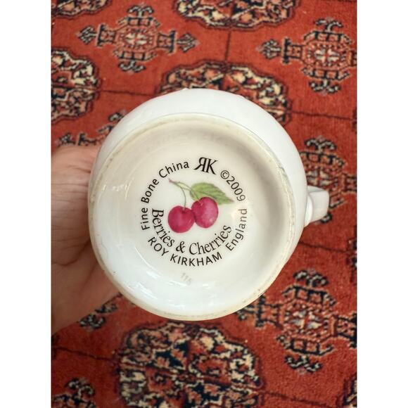 Cute Pair of Similar Fruit Pattern Porcelain Coffee Mugs Dunoon & Roy Kirkham - Picture 9 of 9